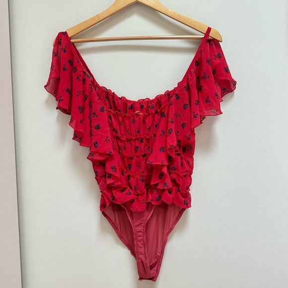 Free People Intimacy Bodysuit Red with Blue Flowers Size Small - Picture 2 of 10
